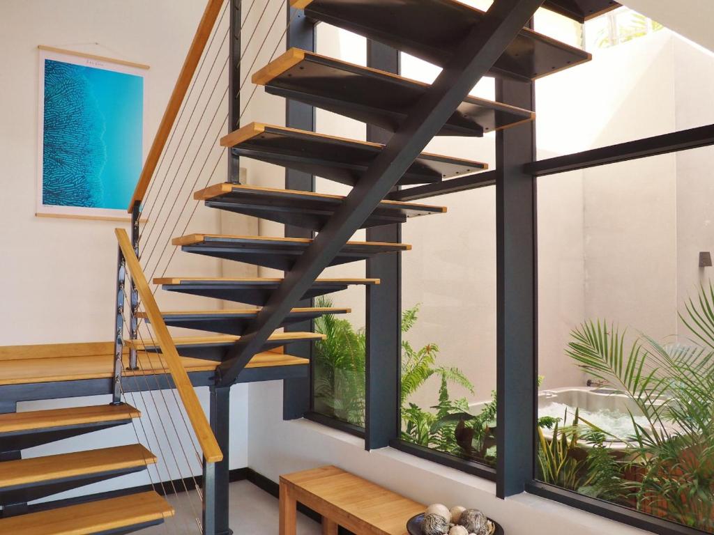 Escalier design et puits de lumière